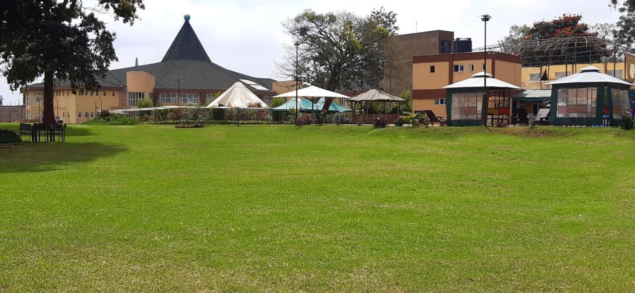 Elysian Resort Gathanga エクステリア 写真